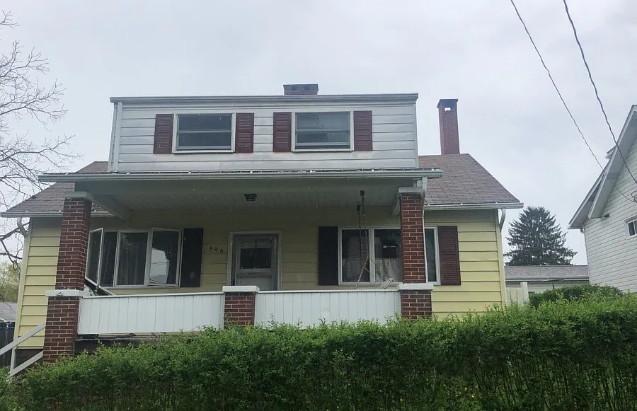 596 Liberty St photo 1