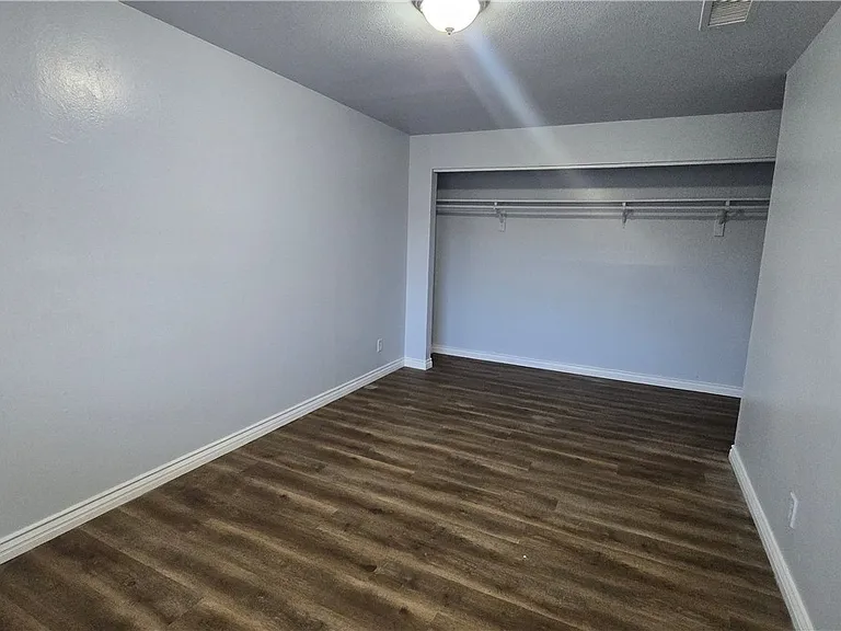 716 N 11th St #2 — Photo 9