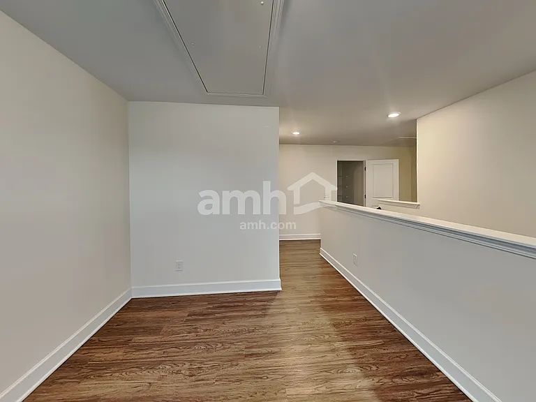 4805 Horatio Ct — Photo 10