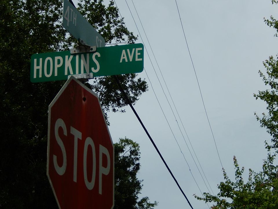1st image of 139 Hopkins Ave