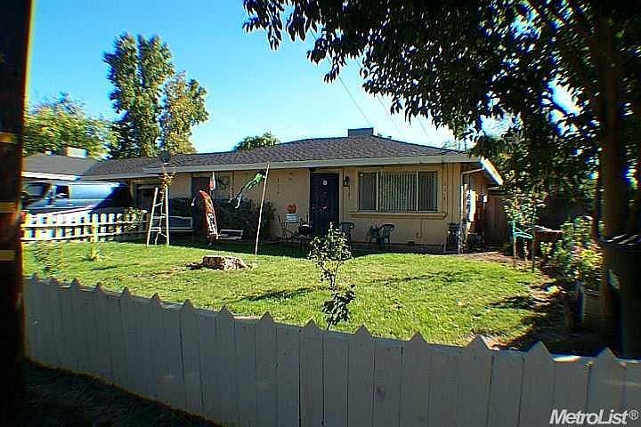 2nd image of 2284 Cottage Way