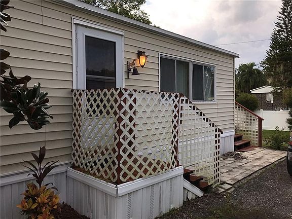 2nd image of 906 NW 8th St