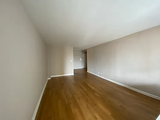 Rented by UES Management | media 7
