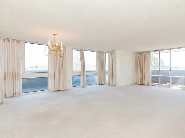 50 Watertown St APT 510, Watertown, MA 02472