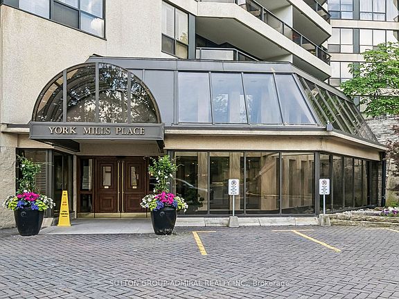 2nd image of 3900 Yonge St #301