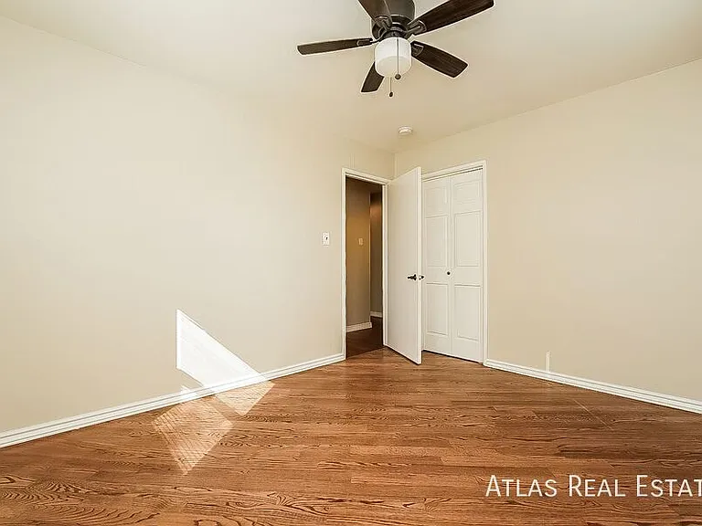 8900 Poze Blvd — Photo 12