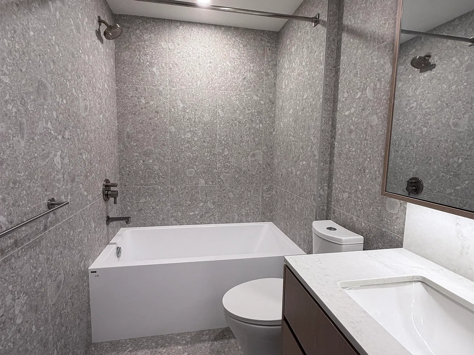 Studio, 488 sqft, $2,050 — Photo 4