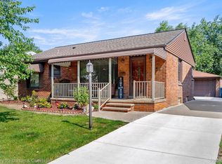 1748 Kings Hwy, Lincoln Park, MI 48146