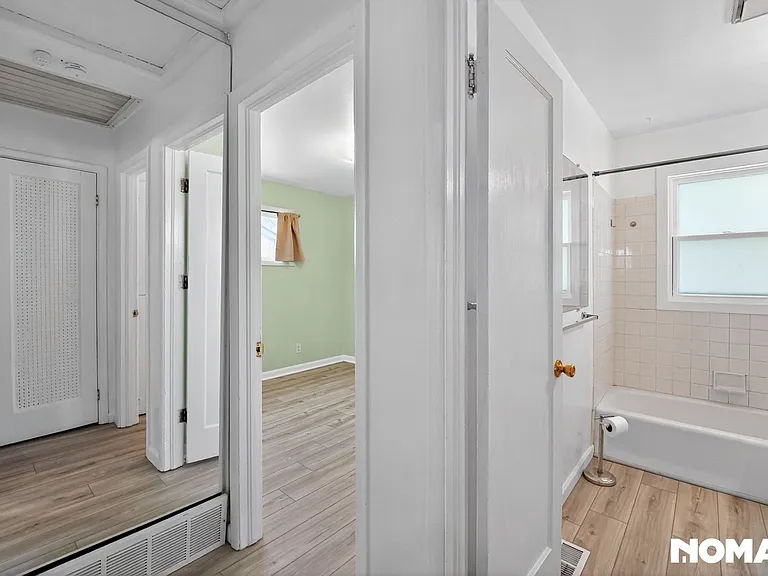 2520 S Knox Ct — Photo 5