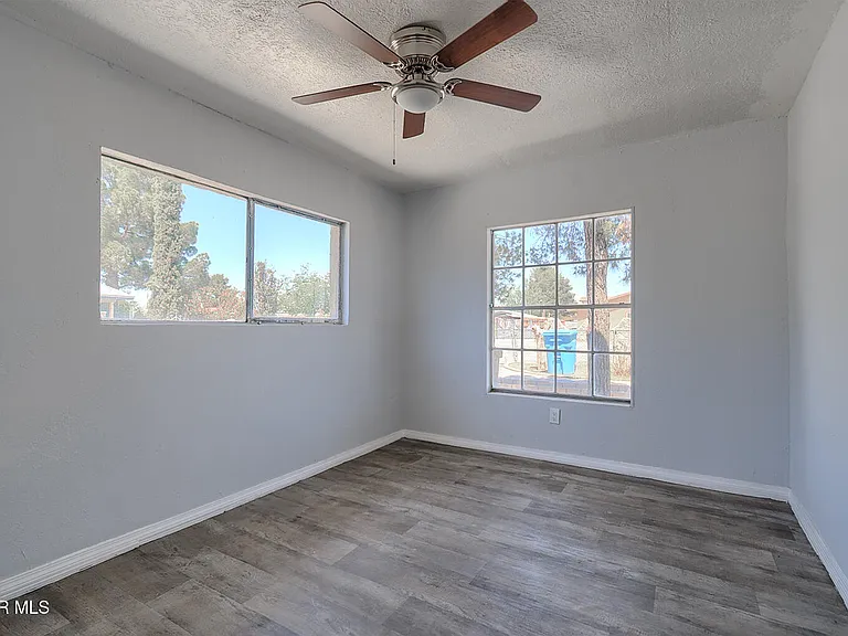 10368 Potencia Dr #B — Photo 10