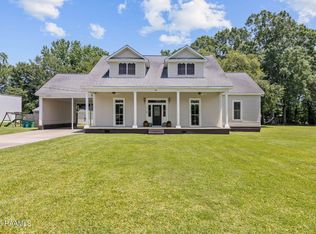 408 Little Guy Ln, New Iberia, LA 70563