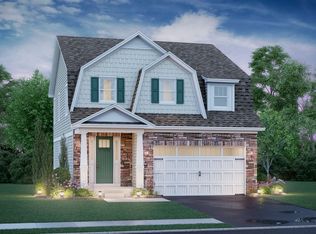 36 Commons Cir, Hawthorn Woods, IL 60047