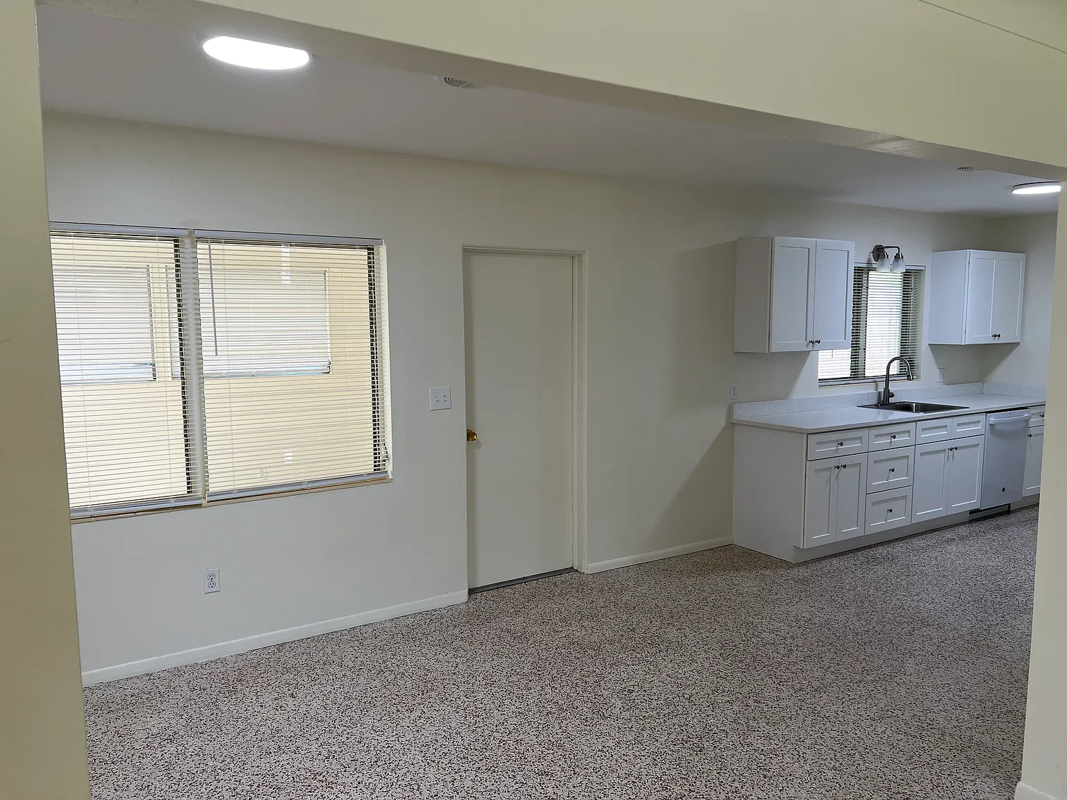 3 bed, 1242 sqft, $1,950 — Photo 3