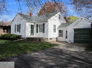 306 W Washington St, Dewitt, MI 48820