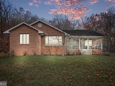 77 Blackwood St, Berkeley Springs, WV, 25411