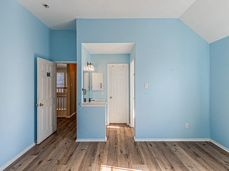 2425 Kittyhawk Dr — Photo 28