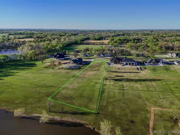 3870 482nd Ln, Pryor, OK 74361