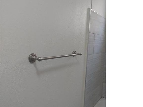 3rd image of 1044 W 110th St APT 7