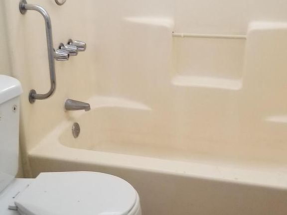 5th image of 6449 El Dorado Ave