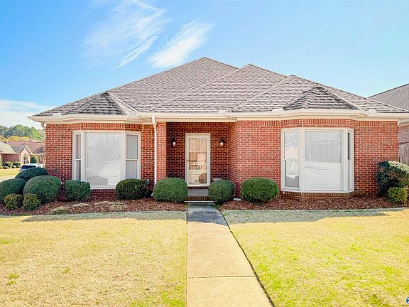 5th image of 2219 Yorkshire SE