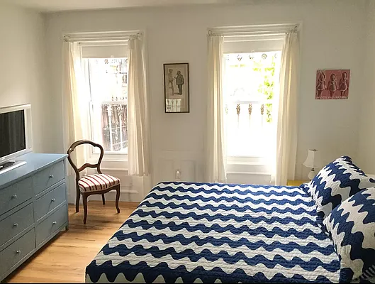 Rented by Compass | media 10