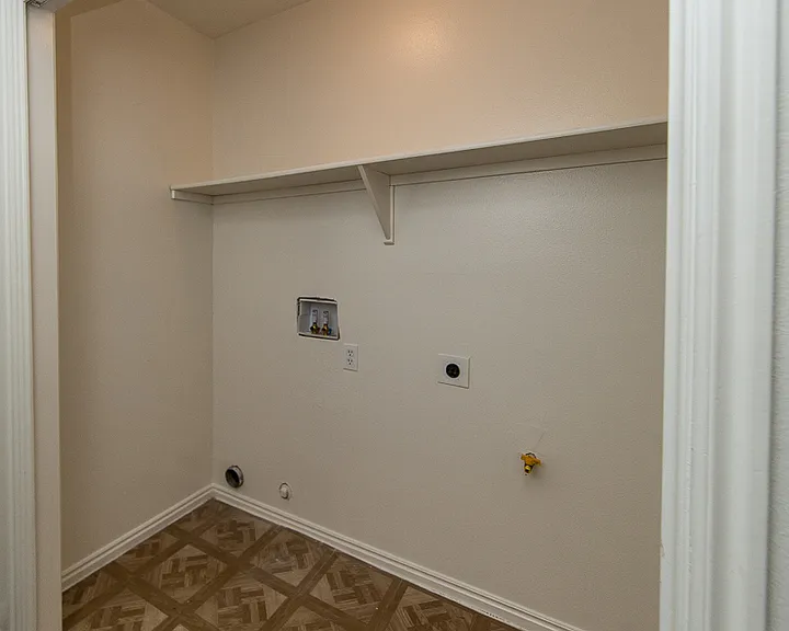 1042 N 1340 West Cir #1 — Photo 15