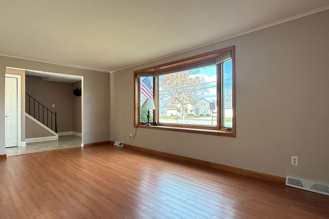 next background image