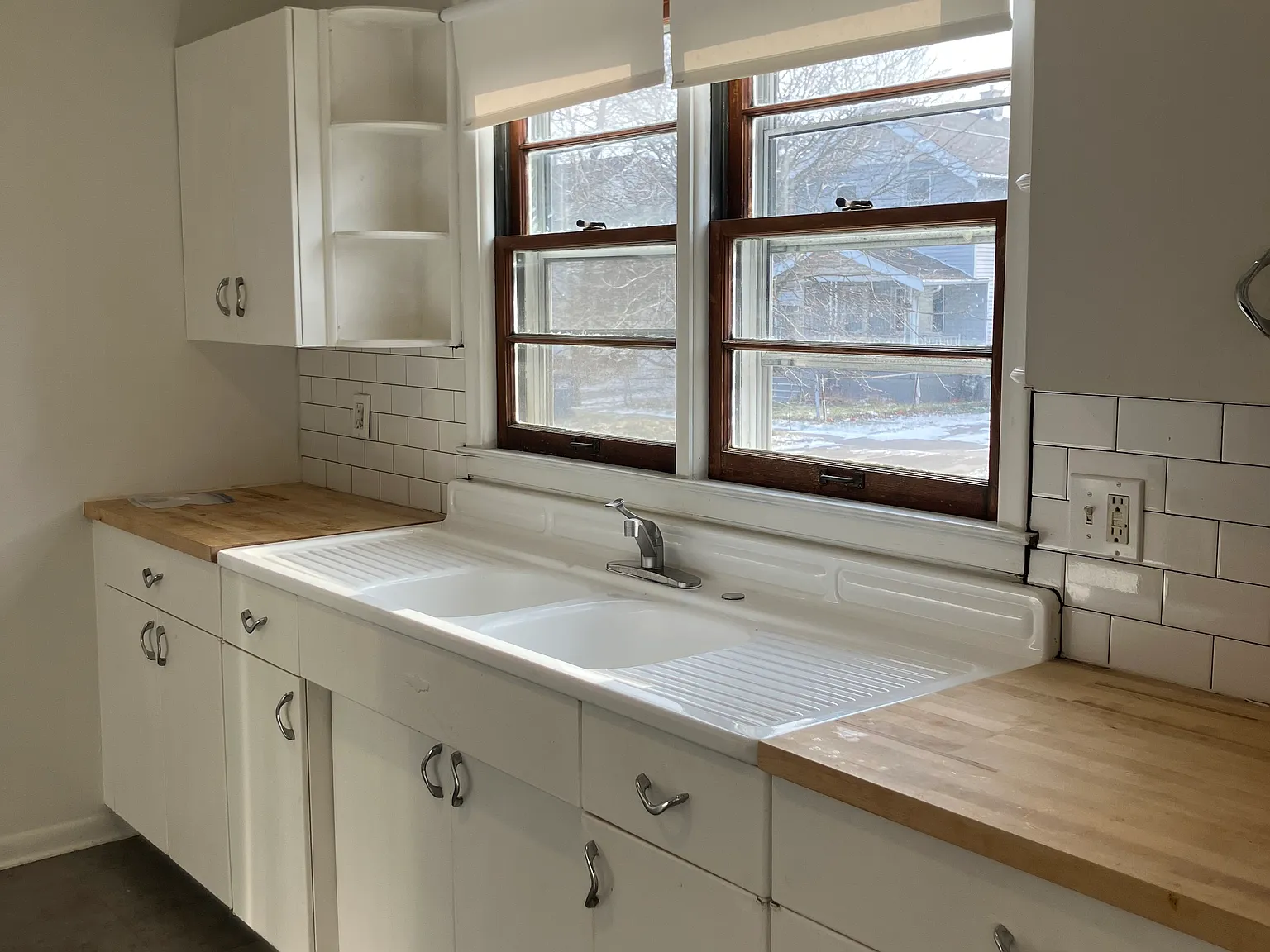 2 bed, 966 sqft, $1,000 — Photo 4