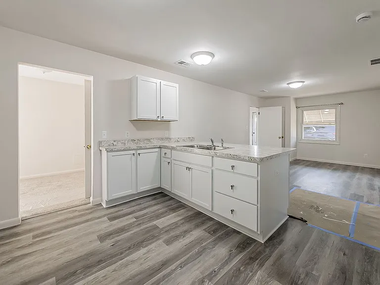 20862 Kenwood St — Photo 10