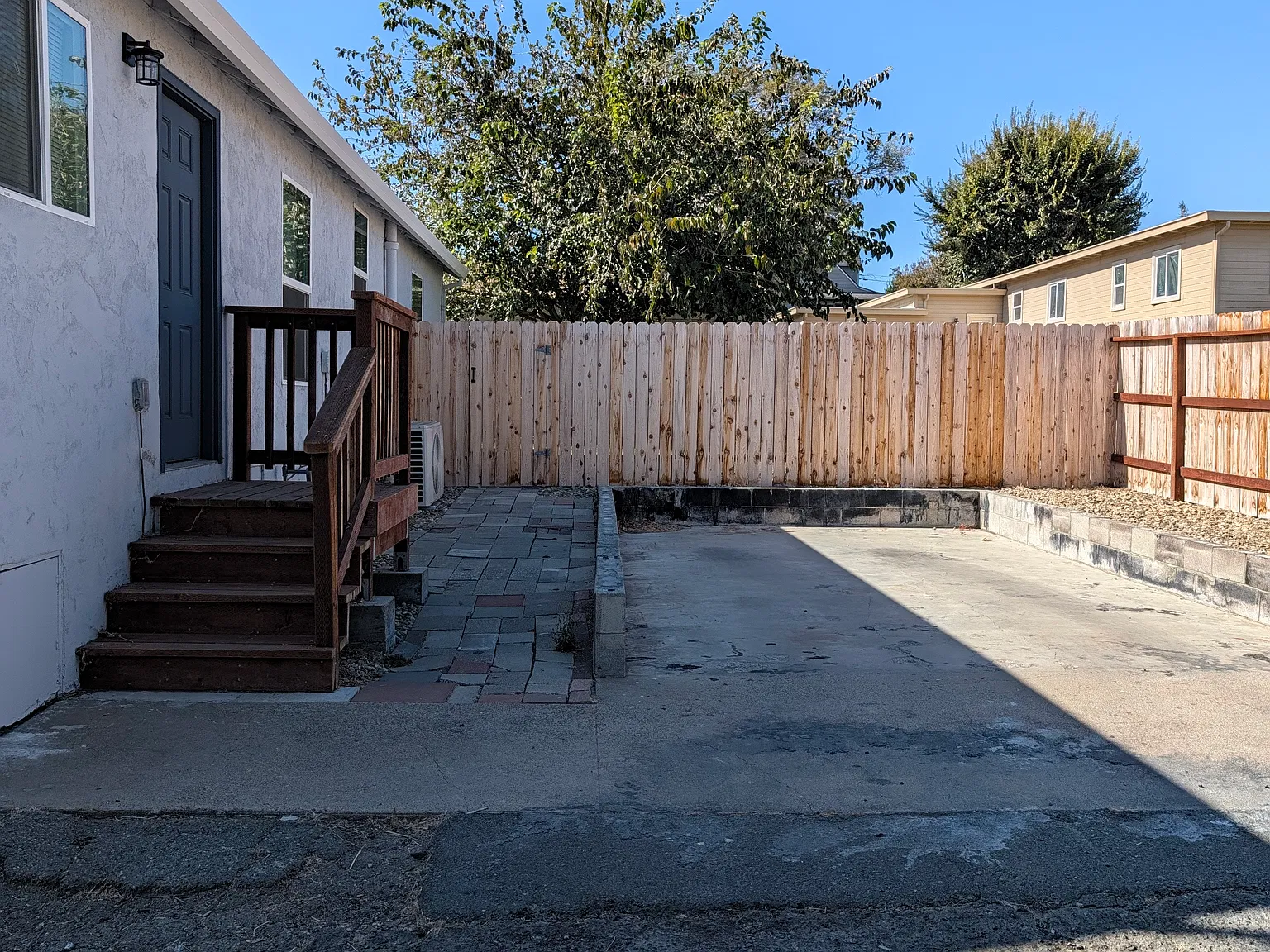 2 bed, 1019 sqft, $2,300 — Photo 2