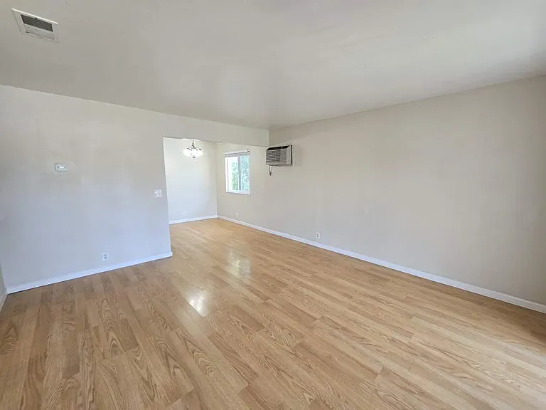 1539 Moorpark Ave #3 — Photo 2