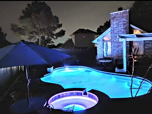 3rd image of 2418 Lawton Ln