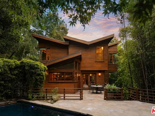 2424 Nichols Canyon Rd, Los Angeles, CA 90046