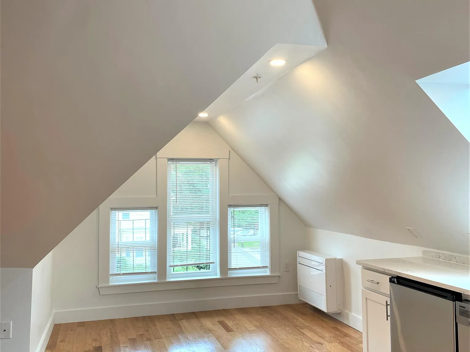 31 Green Street - 13 — Photo 3