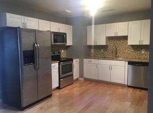 3266 W Mauna Loa Ln, Phoenix, AZ 85053