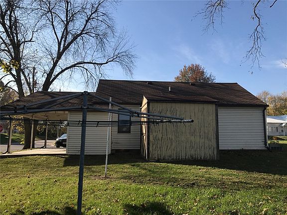 2nd image of 502 N 4th St
