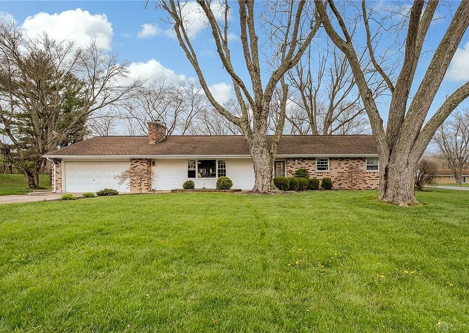 1st image of 557 Merrick Dr