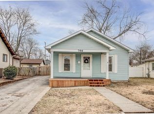 766 Condit St, Wood River, IL 62095