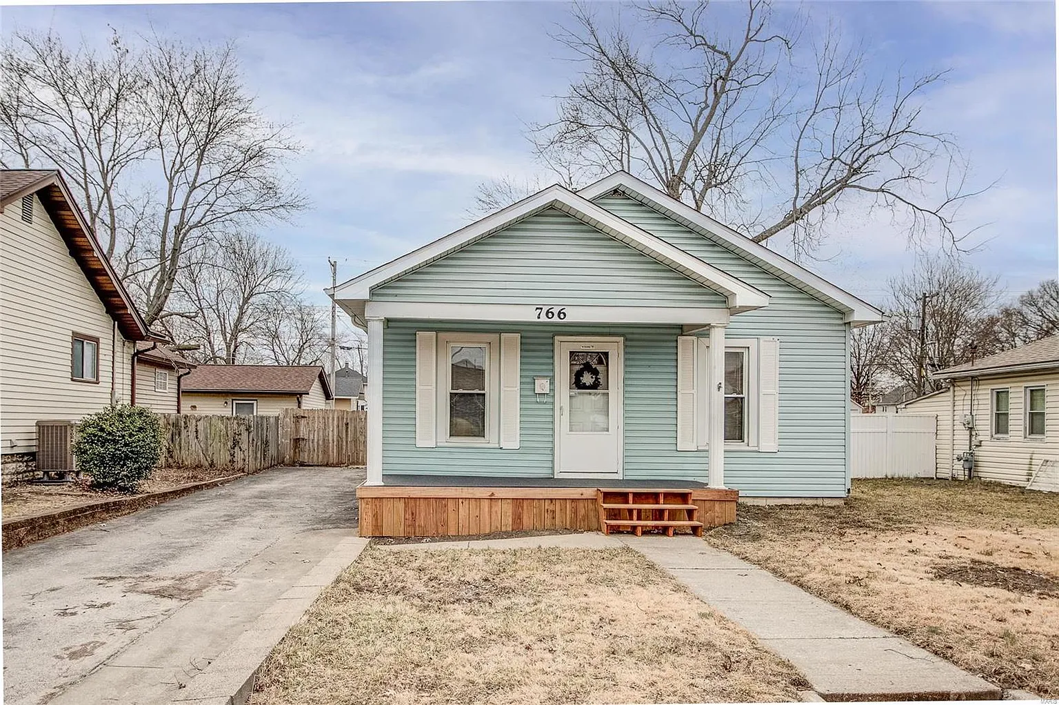 766 Condit St photo 1