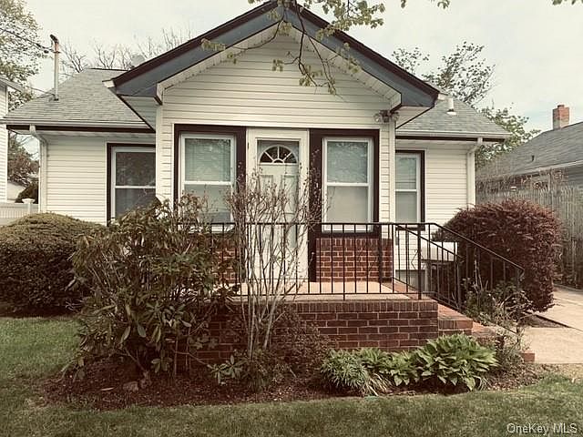 1st image of 543 Lincoln Ave