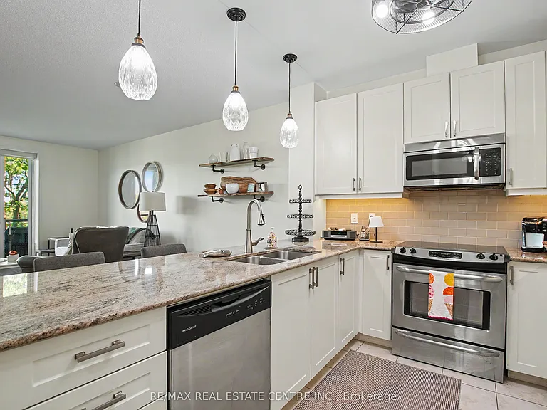 33 Whitmer St #418 — Photo 8