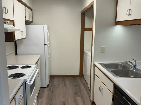 312-314 N Milwaukee St #316, Waterford, WI 53185