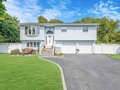 845 Peconic Avenue, West Babylon, NY, 11704