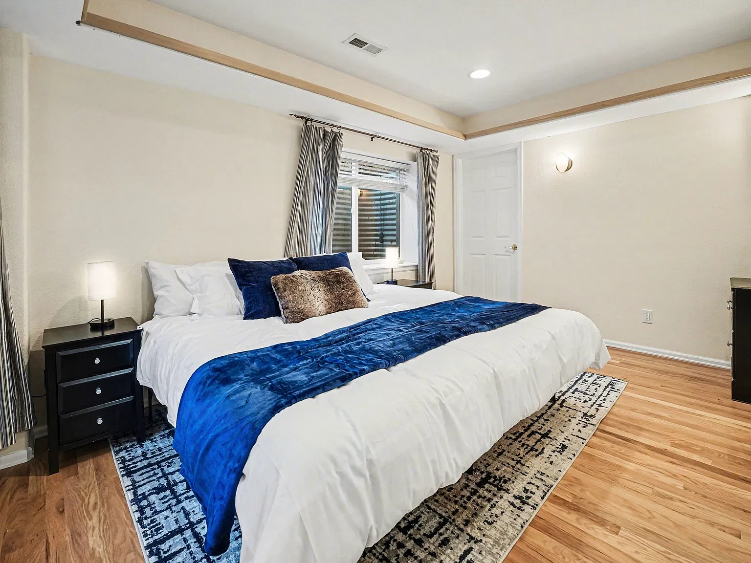 5355 Sage Brush Dr — Photo 2