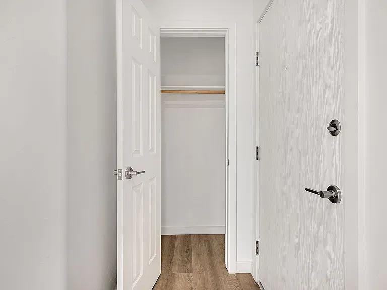 El Dorado Apartments — Photo 24