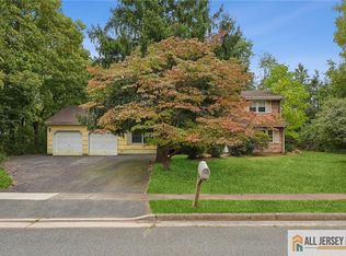 465 Hillside Ave, Piscataway, NJ 08854