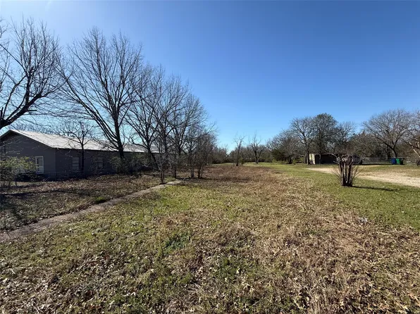 724 E Marvin Ave, Waxahachie, TX 75165