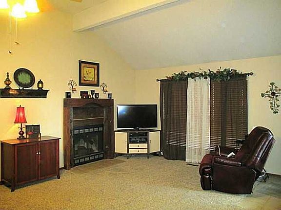 4th image of 608 Westview Dr