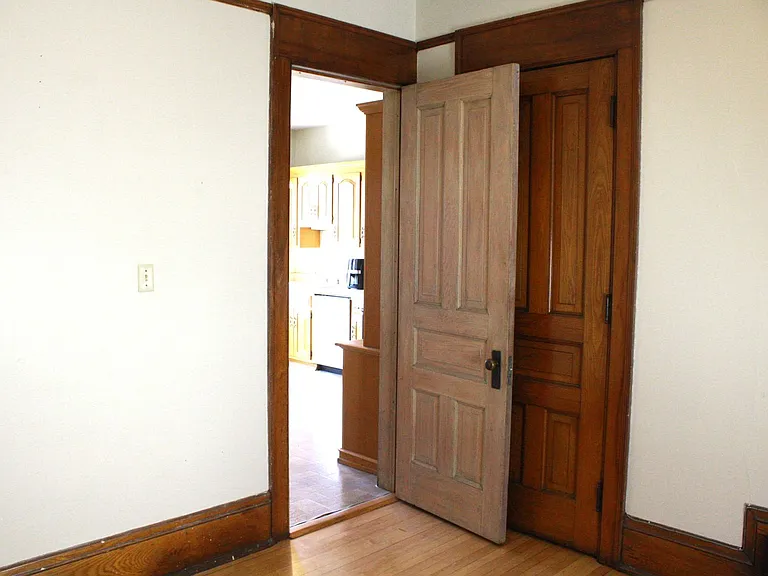 1506 N Jackson St — Photo 12
