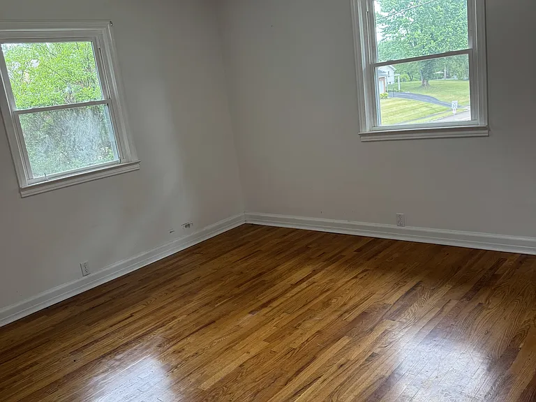 3005 Shipley St — Photo 2